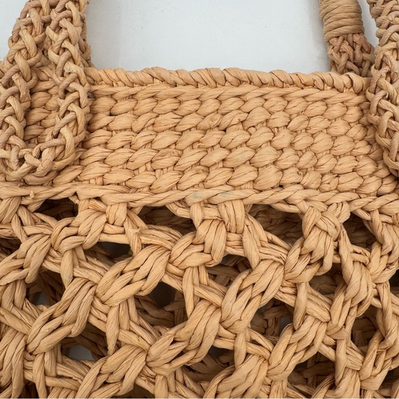 A New Day Target Large Tan Woven Straw Tote Bag - Picture 9 of 10